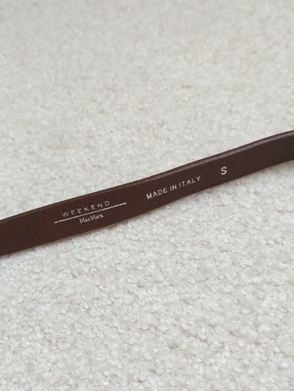Weekend Max Mara Two-Tone Red and Brown Leather Belt with Gold Buckle S Size - Picture 2 of 5